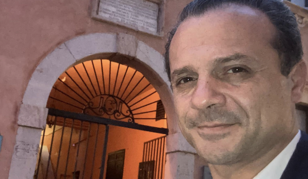 Taormina: De Luca lancia l’ultimatum per il Teatro Antico