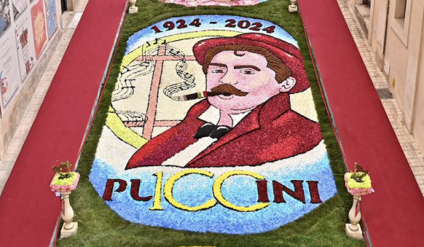Noto: l’Infiorata omaggia Giacomo Puccini